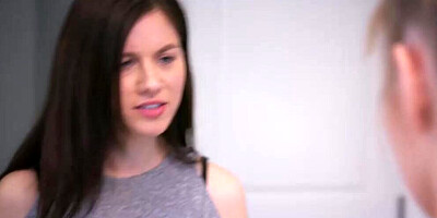 The Social Media Influencer - Scarlett Sage, Shyla Jennings