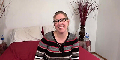 Busty MILF first-timer has sex at porn casting
