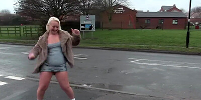 PORNXN Mature Blonde Public Pissing