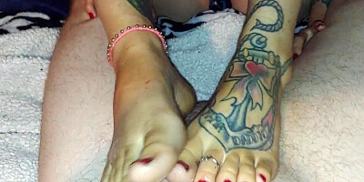 STEPDAUGHTER bribes DAD with FOOTJOB... Again