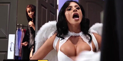 Hot And Mean - (Ariella Ferrera, Isis Love) - MILF Witches Part 1 - Brazzers