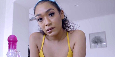 Step Sister I Put My Controller On My Pussy And It Made Me Horny S18:E10 (Sarah Lace)