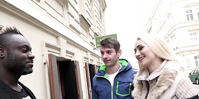 Hottie Luna's euro scene