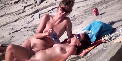 Sexy Nudist Naked Babes Voyeur Beach Cam Hidden