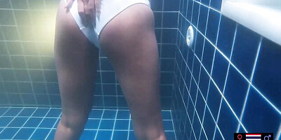 Watch aristocratic beauty's clip