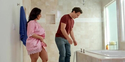 Sheridan Love shakes her big ass while fucking with her horny stepson