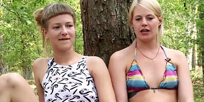 Ersties - Geiler Strap-On-Fick im Wald mit den Blondinen Ida und Isabella