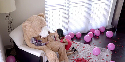 Petite Stepsis Jasmine Grey gets a Surprise Giant Teddy Bear Dicking Down thats Orgasmic -S9:E7