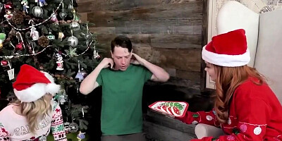 Family Strokes - Holiday Season Gets Merrier When Celebration Ends Uo With Hardcore Orgy