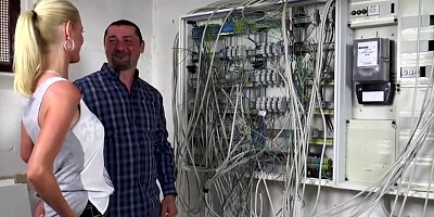 Blonde MILF Dirty Tina is assfucked by a horny electrician