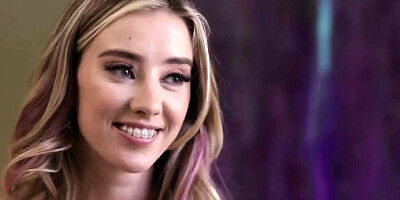 Haley Reed & Penny Barber are enjoying in a lesbian 3some