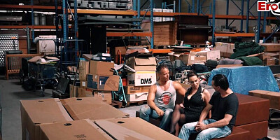 Dirty Priscilla is getting bonked by mates in this hardcore 3some