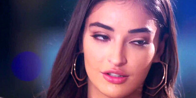 A pair of dazzling brunette girls are taking turns on the stallion's prick