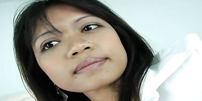 Easy-on-the-eyes Bangkok's bargirl xxx