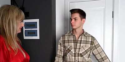 Chubby mature moves great but fucks even better on cam