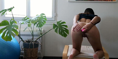 Horny Girl tries Anal with her Dildo for the first Time