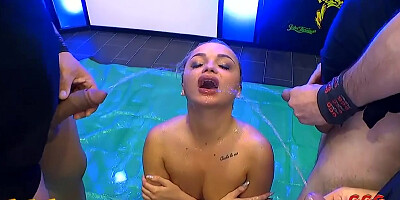 Daphne Klyde gets Pissed on in German Gangbang - 666bukkake