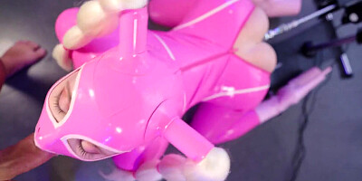 Full leather Scarlet Chase plays with her puss in this solo performance