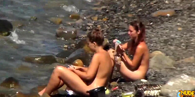 Sex under the Sun with REAL Amateurs Caught on Cam