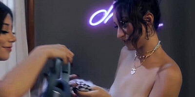 Naughty Isabella Nice Seduces And Fucks Petite Xxlayna Marie