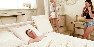 Paige Owens & Kiara Cole are sharing dude's dong in 3some