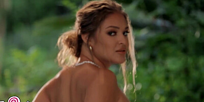 Gizelle Blanco is getting horny so she needs to masturbate