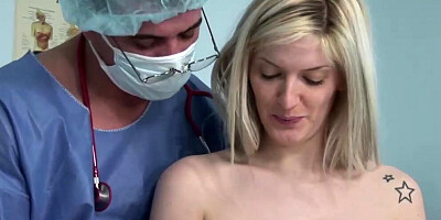 Kinky doctor fingers and fucks that blonde during an exam