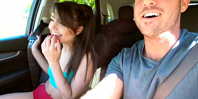 Teen in pigtails gets into stranger's car and starts satisfying him with her tiny feet