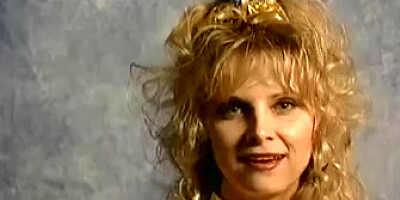 Julie ashton gets gang-fucked