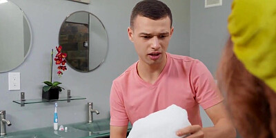 Dude fucks his sexy Ebony roommate in the bathroom