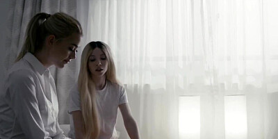 Hot cunnilingus and scissoring of blonde lesbians