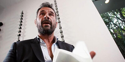 Angela's long hair trailer