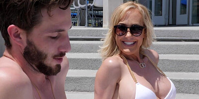 Special guest gets the special treatment from a MILF