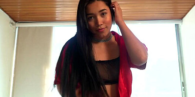 Lovely Latina is posing naked in front of the cam