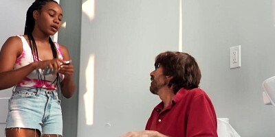 Steve Holmes fucks a spicy Latina Jenna Foxx after a BJ