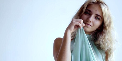 Aria Bella strips naked and plays with her cherry on the floor