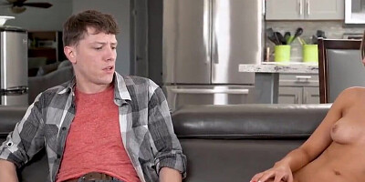 Gorgeous teen girl has an itching pussy problem and needs stepbrother's help