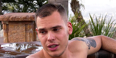 Eliza Eves and two bisexual guys are having a wild 3some