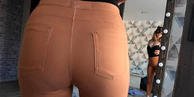 She took it in her mouth so hard that she peed herself