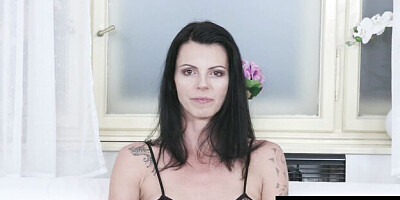 Watch squeaky Joachim Kessef's video