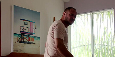 Stepsister is too sexy to resist so he creampies her