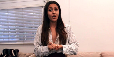 Tight teen is going to seduce him to make a sale