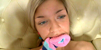 Bitch can't stop her crazy dominator who prefers sex humiliation