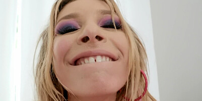 Latina angel satisfies crave for foot fetish using big cock