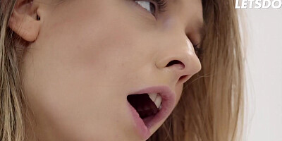 Rebecca Volpetti Reaches Orgasm From Getting Her Pussy Licked & Fucked By BF - WHITEBOXXX