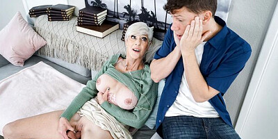 Adroit Foxxxy Darlin's blonde smut