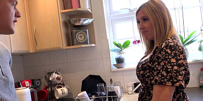 Dude jizzes all over chubby MILF's tits after fucking her