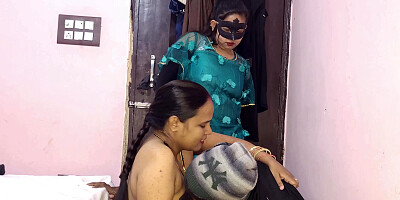 Pregnant stepmom got fucked stepdaughter by stepson Desi Chodan Viral Video