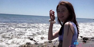 Playful Ava Davis at homemade porn