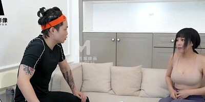 AMAZING HOT FUCK WITH ASIAN GIRL IN YOGA PANTS